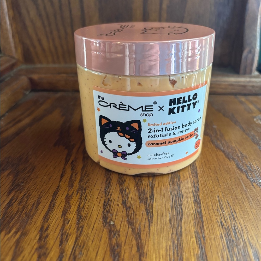 The Crème Shop x Hello Kitty Caramel Pumpkin Latte 2-in-1 Fusion BodyBody Scrub